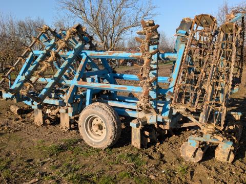 Ásóborona eladó jó állapotban Ásóborona eladó jó állapotban