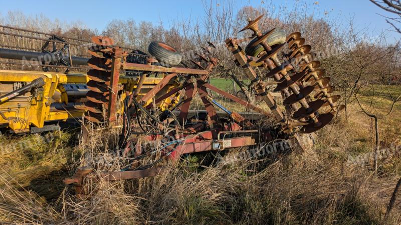 IH 7,3-as tárcsa eladó