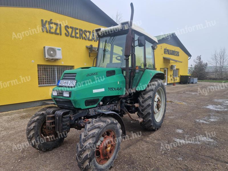 Jumz Tornado8270 (lényegében egy turbós 82-es MZT)