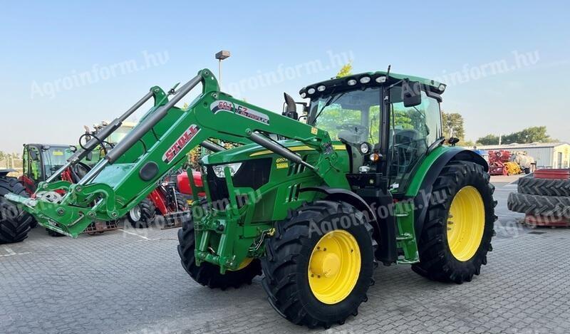 John Deere 6150R homlokrakodóval