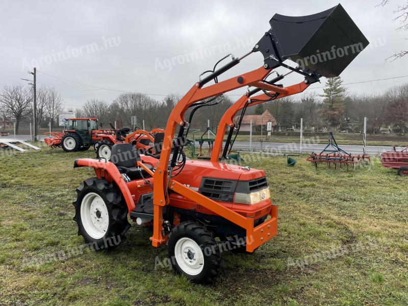 Kubota 23LE PowerShift VadiÚj Homlokrakodó 2Új Első Gumi Ingyenes Szállítás Szervizelve