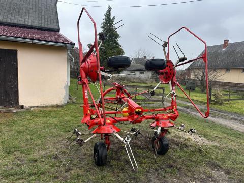 PÖTTINGER HIT 47 N hidraulikus rendterítő