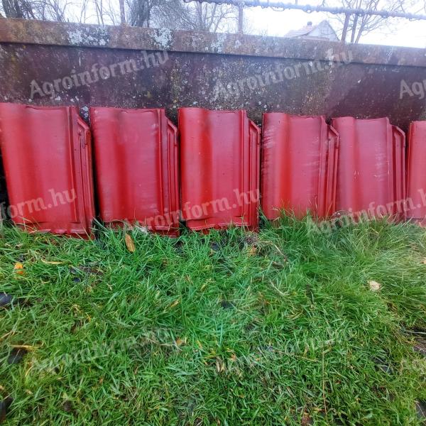 Békéscsaba II Jamina mázas cserép és normál nagybecskereki tetőcserép eladó