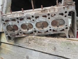 Lada hengerfej eladó