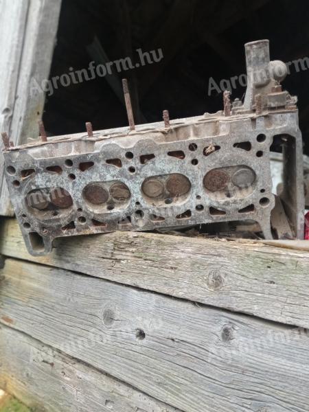 Lada hengerfej eladó