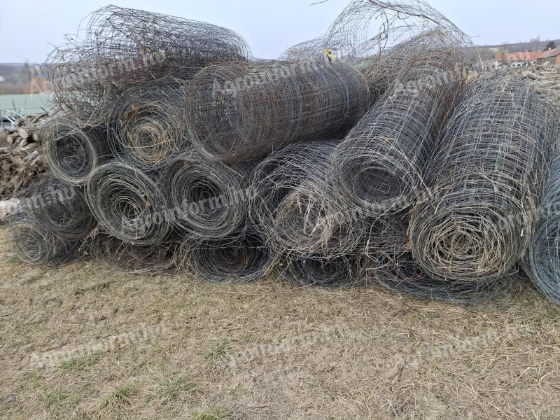 Bontott, használt vadháló, kerítés, drót