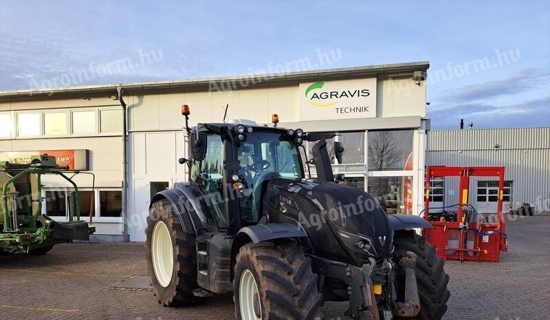 Valtra T 214 D TwinTrac kormányzás