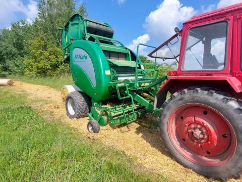 Takarmánybúzát cserélnék McHale vagy Kuhn körbálázóra