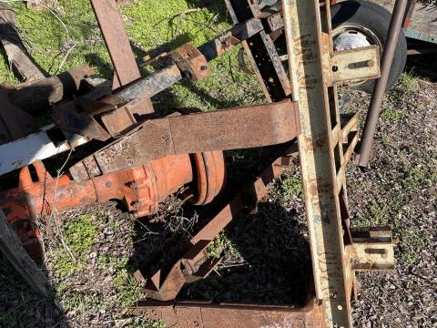 Raklapvilla hárompontos csatlakozással