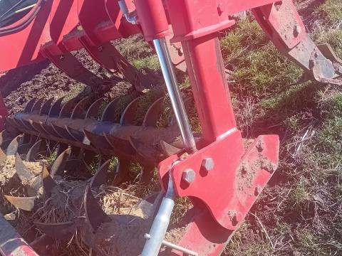 Maschio 7 késes lazító hidraulikus mélységállítással Maschio 7 késes lazító hidraulikus mélységállítással