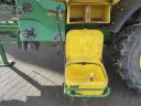 John Deere M740i