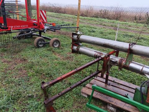 Magfeltöltő csiga Fliegl hidromotoros, 4 méteres, saválló acél