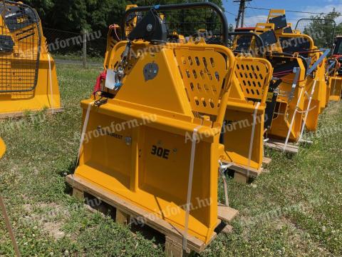 Uniforest 30 E csörlő kistraktorra Uniforest 30 E csörlő kistraktorra