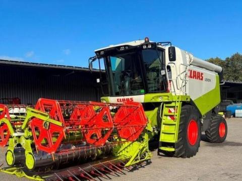 Claas Lexion 530 összkerekes Claas Lexion 530 összkerekes