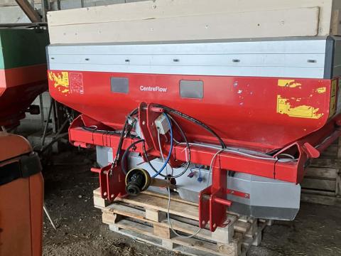 Eladó Műtrágyaszóró