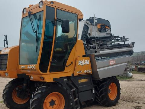 Pellenc 4460 Selektív Process bogyózós szüretelőgép