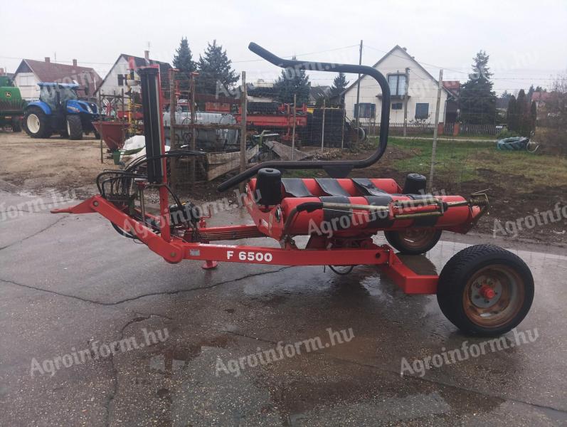 Fort & Pegoraro F 6500 vontatott bálacsomagoló