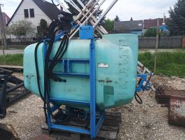 Bertou 800/12 szántóföldi permetező