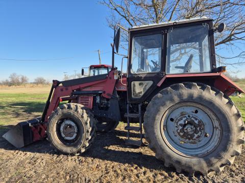 MTZ 820 homlokrakodóval eladó MTZ 820 homlokrakodóval eladó