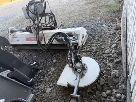 Aardenburg Alpha M 2200 szárzúzó