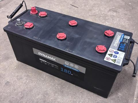 Akkumulátor 180Ah 950A Akkumulátor 180Ah 950A