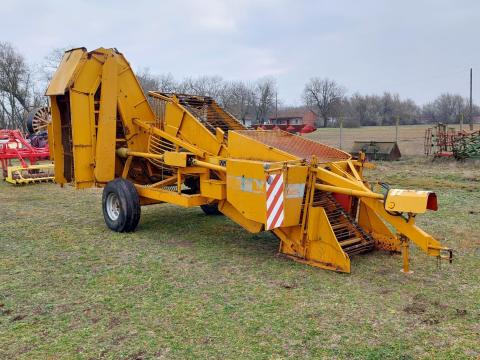 Eladó Kleine 6 típusú felszedő, kocsirarakó – hagyma, cékla, zeller betakarítására