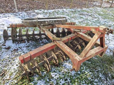 Függesztett „V” tárcsa 2,6 m