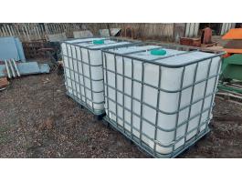 Eladó 1000 literes IBC tartály