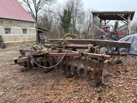 Eladó 3,4 méteres vontatott XT-tárcsa kiváló állapotban