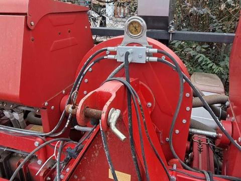 Szemenkénti vetőgép