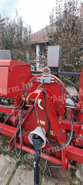 Szemenkénti vetőgép