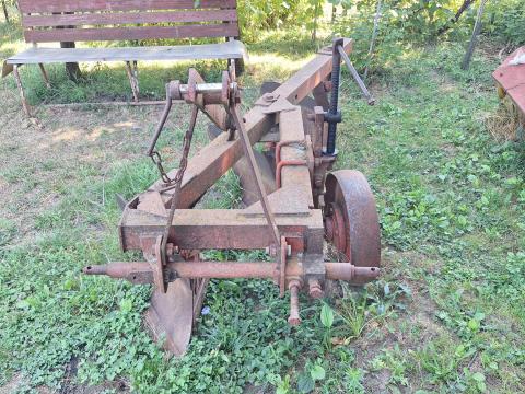 3 fejes függesztett eke