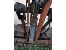 Eladó homlokrakodó