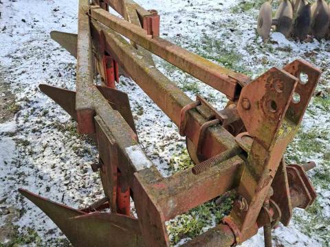 AKPIL 3 fejes eke (lengyel)