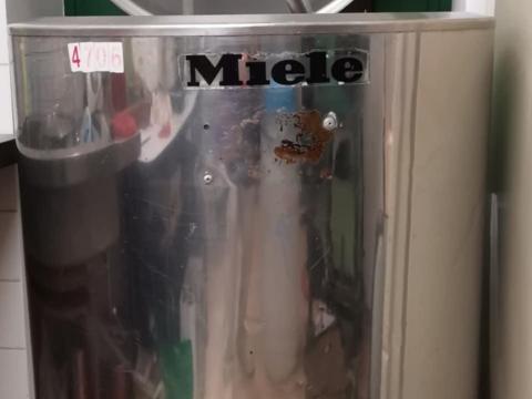 150 Literes tejhűtő,  Miele