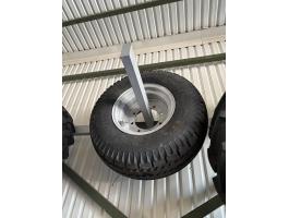 Vredestein új kerék (15x70-18)