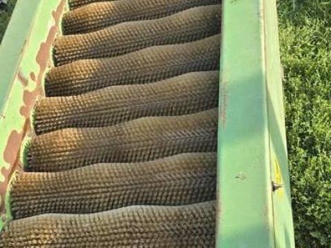 Keresek !! KEFÉS BURGONYA TISZTÍTÓT Keresek !! KEFÉS BURGONYA TISZTÍTÓT