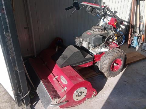 Szárzúzó 100 cm benzinmotoros Szárzúzó 100 cm benzinmotoros