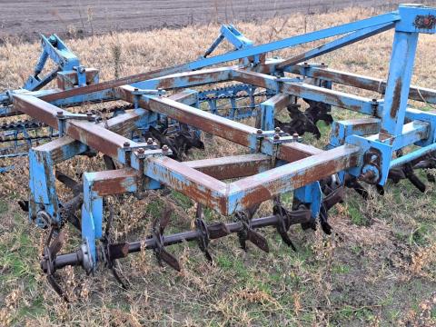 Eladó egyedi gyártású 2,6 m szélességű ásóborona Eladó egyedi gyártású 2,6 m szélességű ásóborona