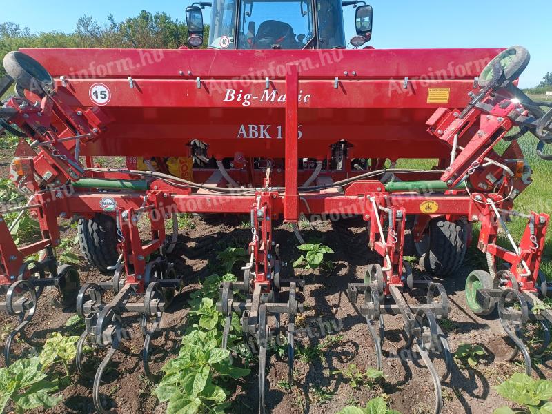 Ekéző Komáromi gép kultivátor 6 soros