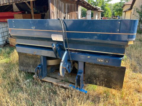 Bogballe M2 Q 1600 literes műtrágyaszóró