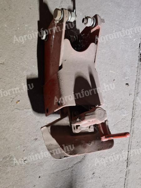 MTZ traktor automata pótkocsi húzófeje