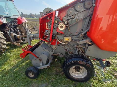 Körbálázó fixkamrás, megbízható állapotban eladó Körbálázó fixkamrás, megbízható állapotban eladó