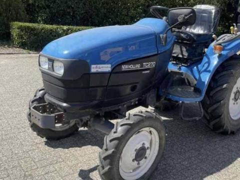 New holland 27lóerős traktor