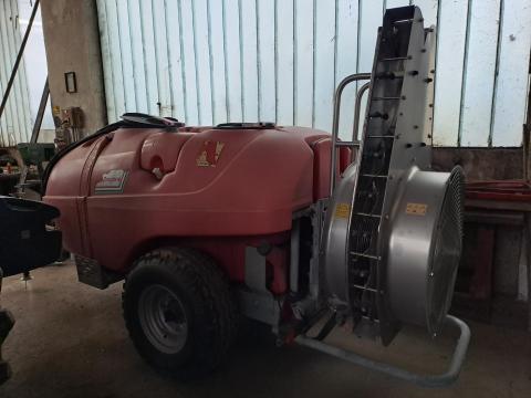 Dragone 2000 literes gyümölcsös permetező eladó