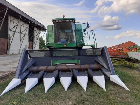 NAS 676 napraforgó adapter felújított állapotban John Deere felfogatással NAS 676 napraforgó adapter felújított állapotban John Deere felfogatással
