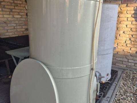 Bor Tartály, Borostartály Bor Tartály, Borostartály