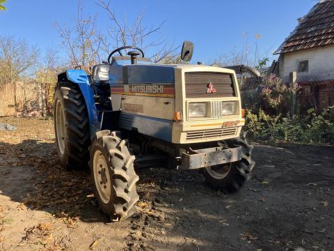 Mitsubishi MT 2201 japán kistraktor Mitsubishi MT 2201 japán kistraktor