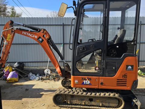 HITACHI ZX19-6 gumihevederes hidraulikus minikotrógép