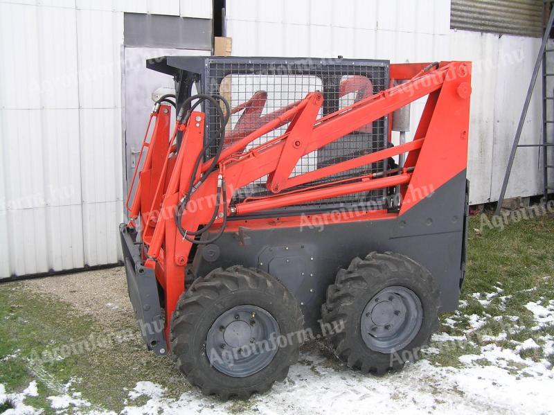 Unirak 600 (Bobcat jellegű) rakodógép javításra